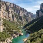 À la découverte spectaculaire des Gorges du Verdon, joyau naturel de la France